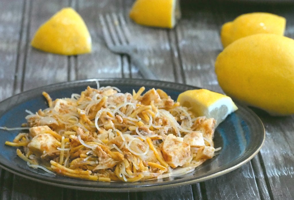 Using canned sardines as the main meat, Pancit sardinas is an easy but tasty variation to cook pancit, the very popular Filipino noodle dish.