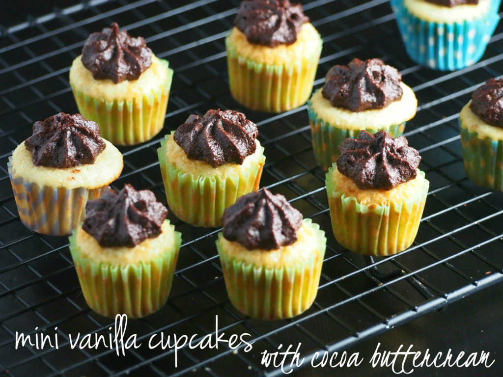 These mini vanilla cupcakes recipe with cocoa frosting are perfect holiday treats to give away. They are cute, tasty and will fix a sweet tooth quick!