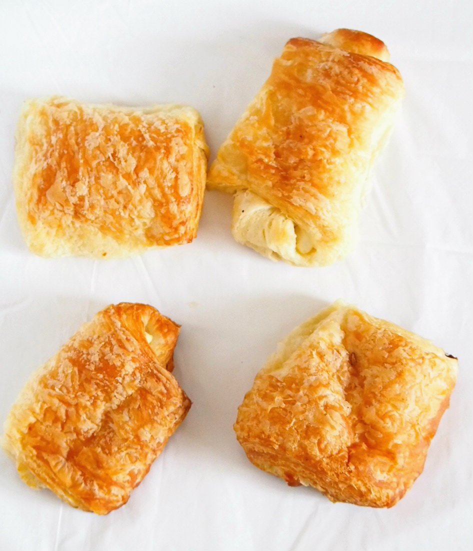  The cream cheese is nicely nestled between the buttery and light layers of these cream cheese croissants. These pastries are so irresistible with their golden exterior and their flaky, delicate tops.
