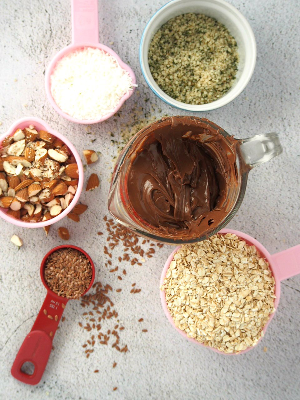 The ingredients for Nutella Energy balls.