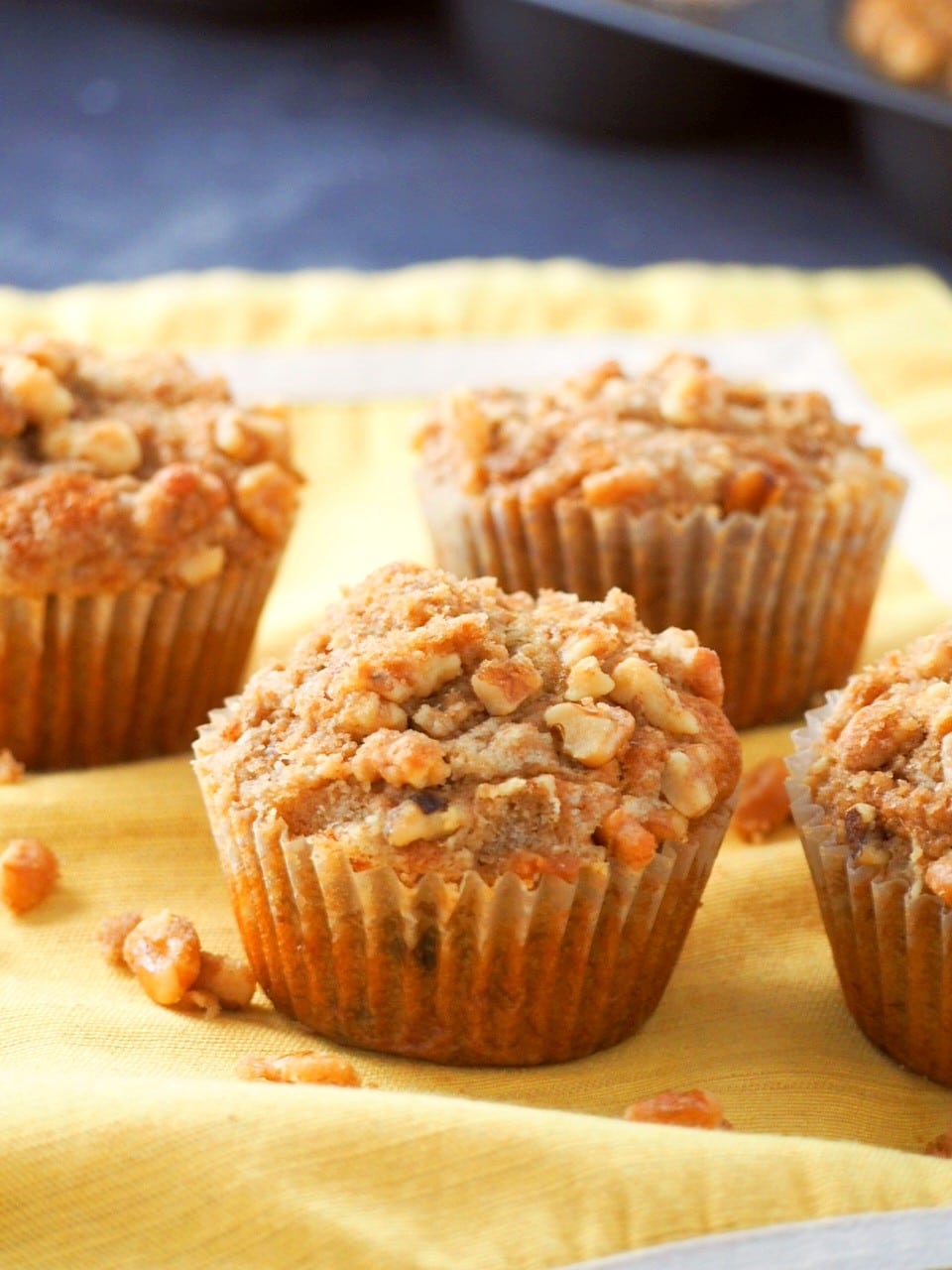 Banana Bread Cupcakes with Streusel Topping