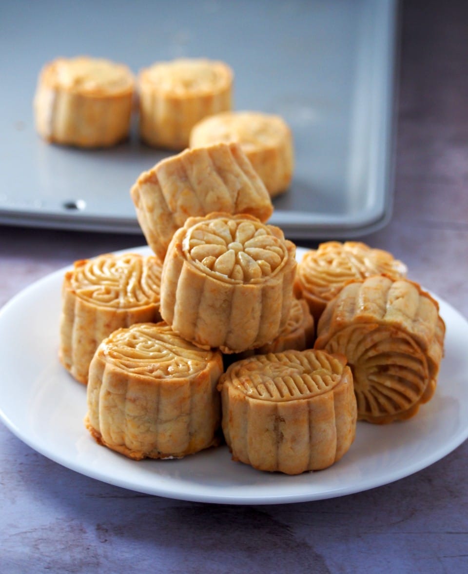 Moon cakes on a serving plate.