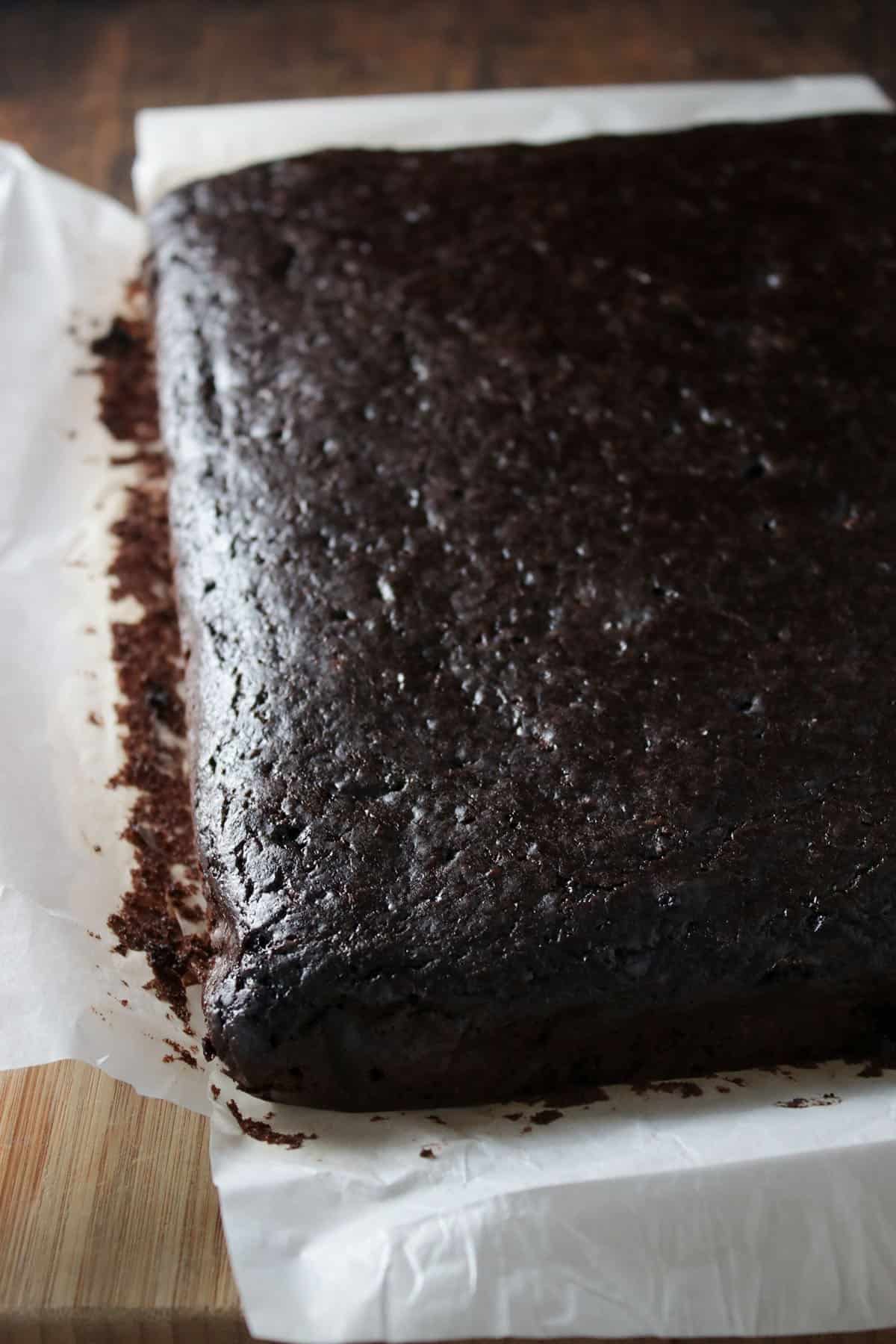 The freshly baked chocolate banana sheet cake.