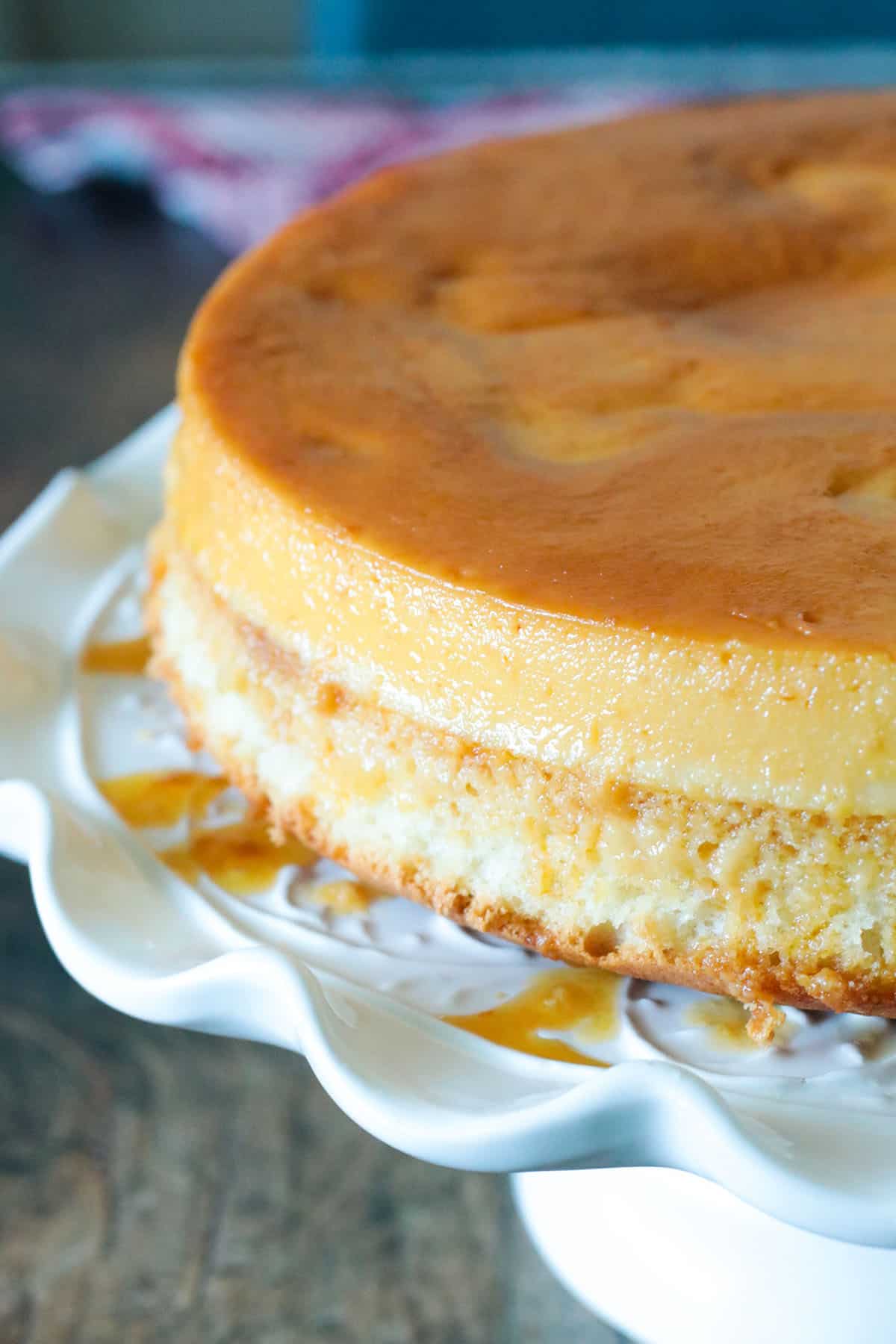 Close up shot of the custard cake on a cake stand.